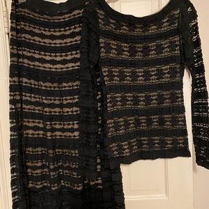 Ladies 2 piece lace outfit